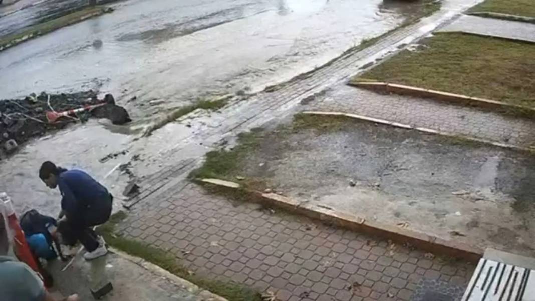 Hatay’da Açık Çukur Öğrenciyi Yuttu! O Anlar Kamerada 6